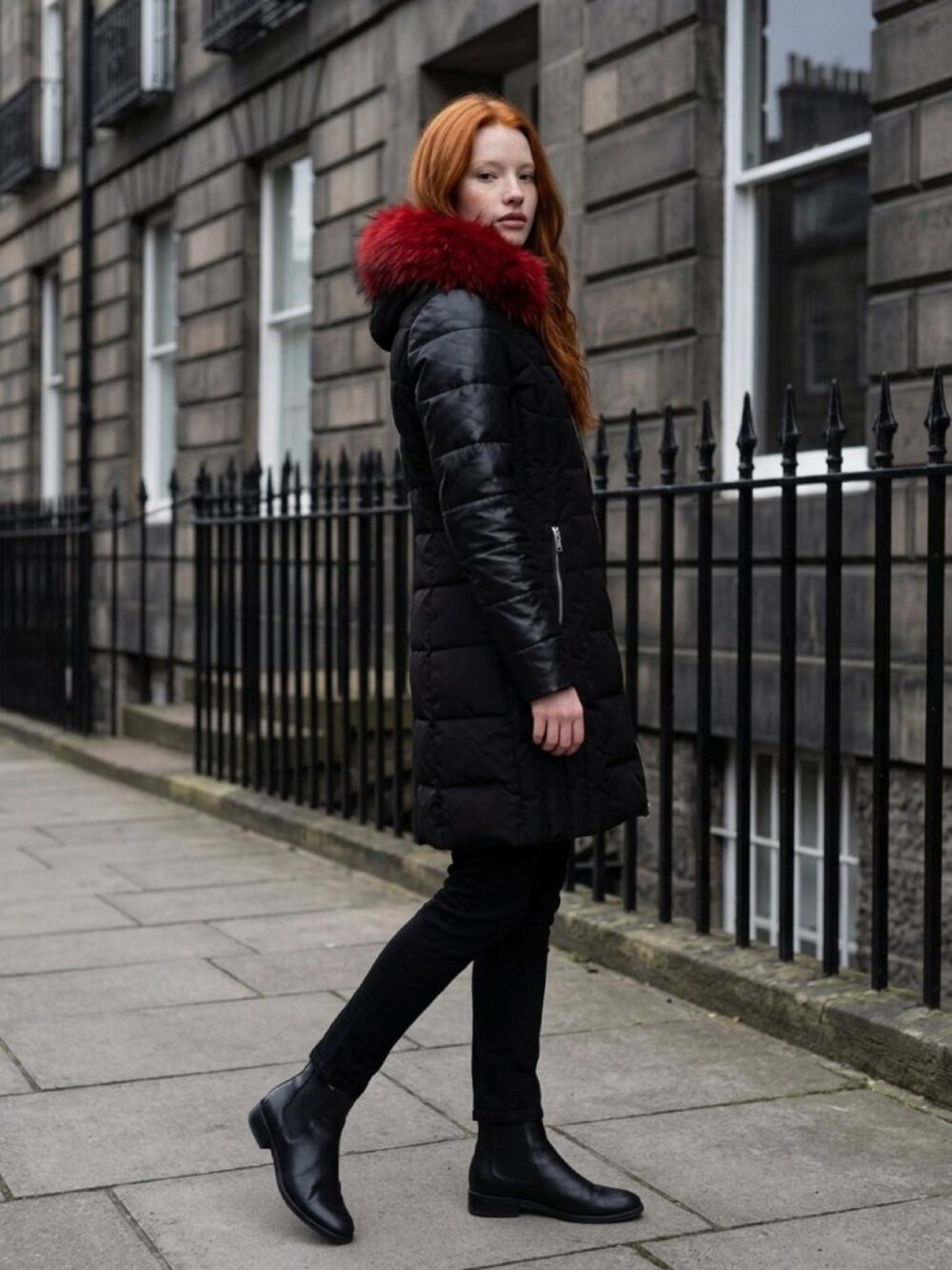π₯ Stunning Danier Winter Jacket β Black with Real Fur Trim & Leather Sleeves π₯ - Picture 3 of 11